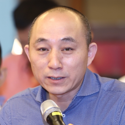左立-北京大學(xué)人民醫(yī)院腎內(nèi)科主任、教授、博士生導(dǎo)師